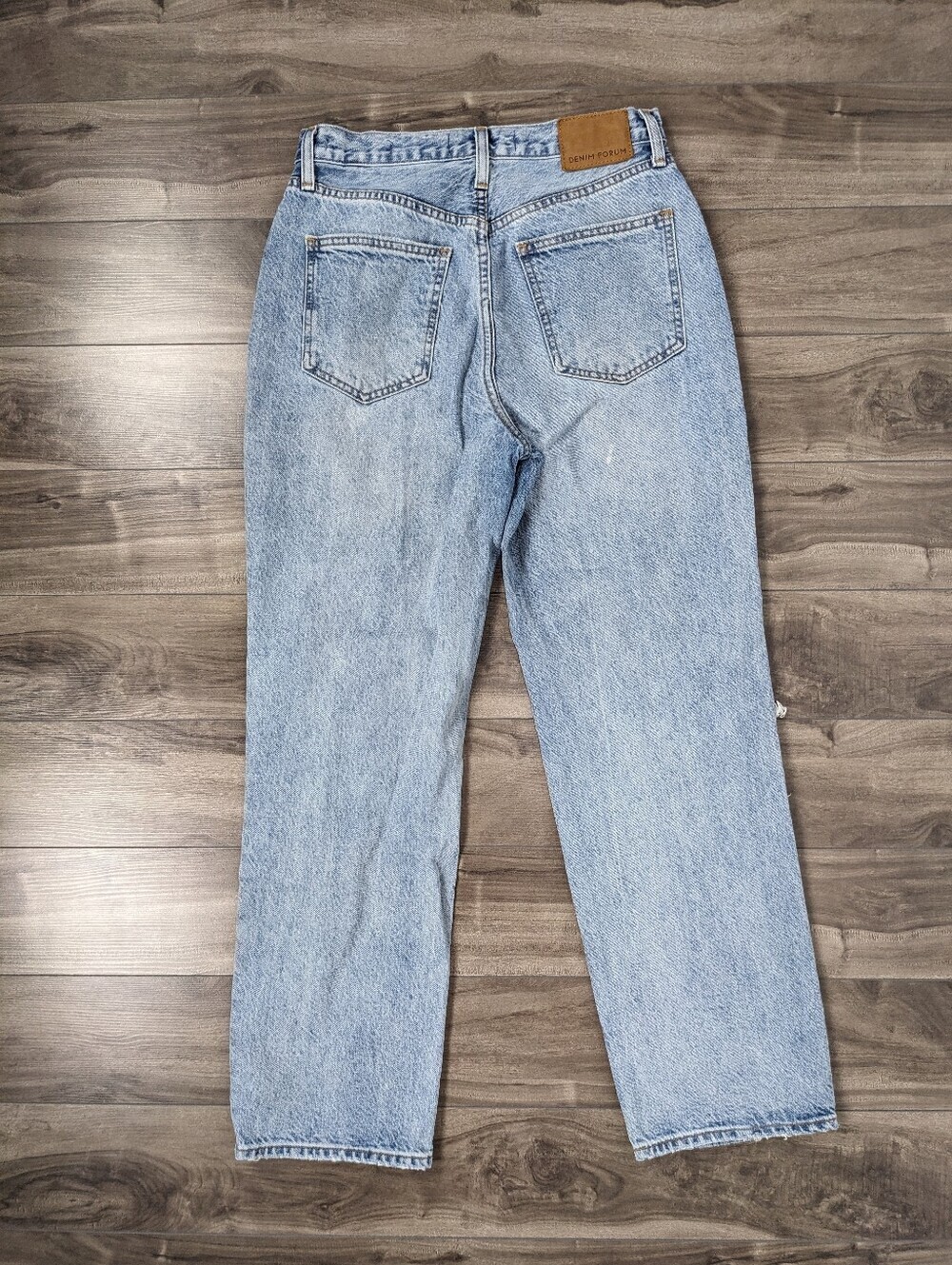 Aritzia Denim Forum Women's Jeans Joni High Rise Loose Size 27 - Picture 2 of 11